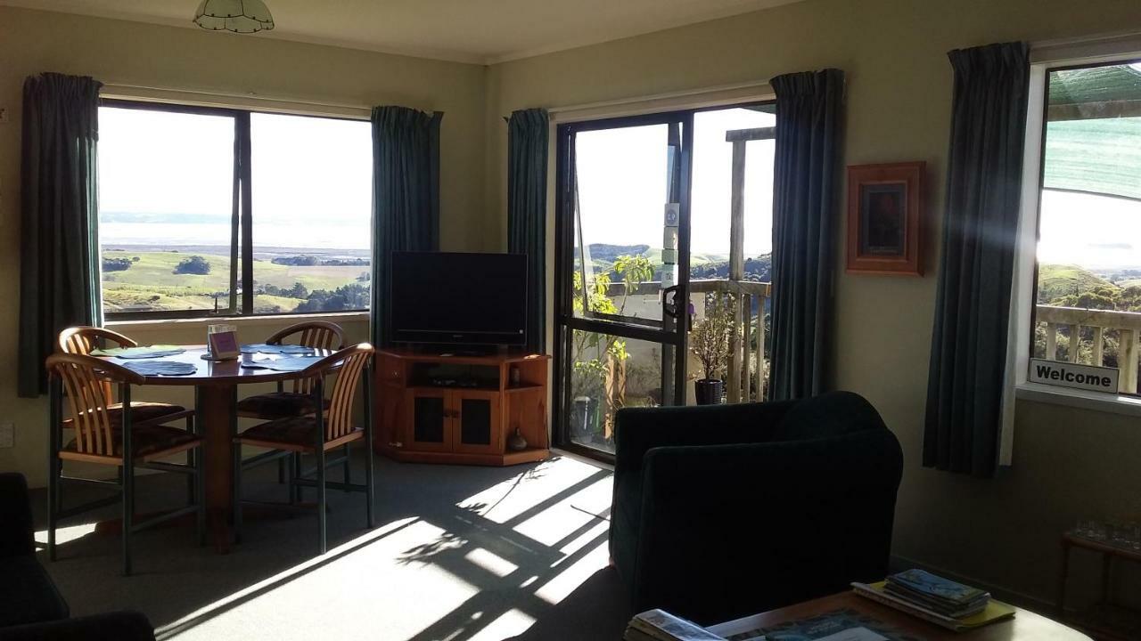 Kaipara Views Eco Lodge Glorit Exteriör bild